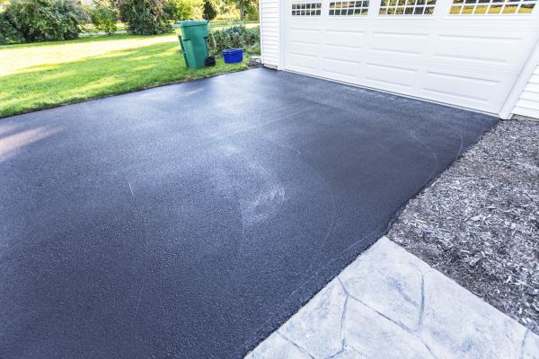 Cost of Blacktop Driveway Service in Little Rock