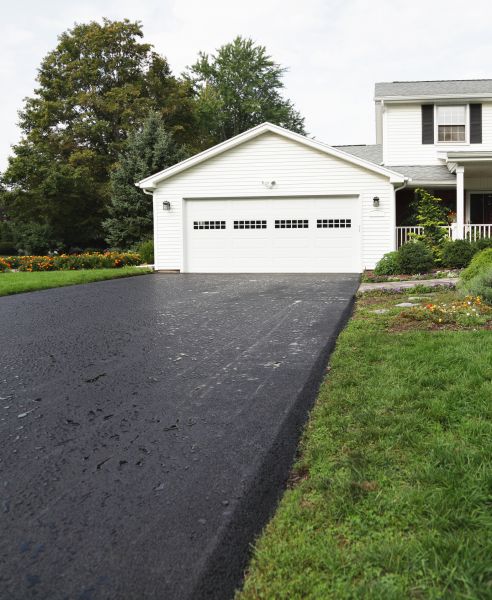 Cost of Blacktop Driveway Construction in Little Rock
